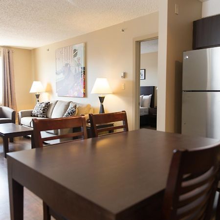 Capital Suites Yellowknife Bagian luar foto
