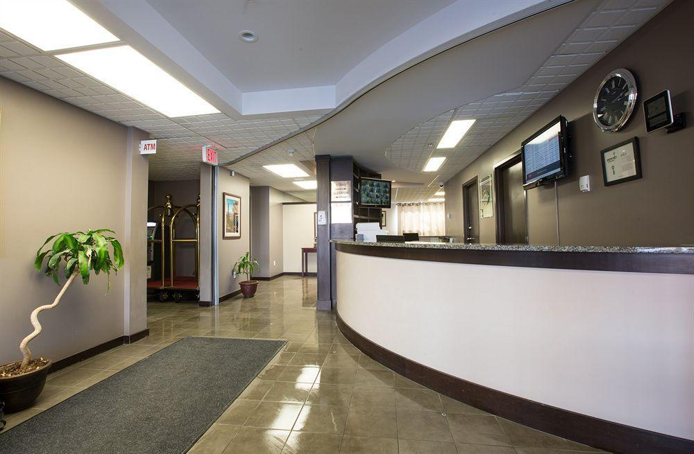 Capital Suites Yellowknife Bagian luar foto